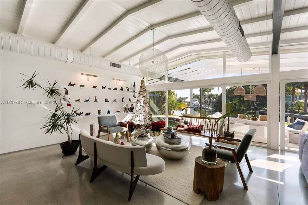 270 Island Dr - Photo 7 of 19