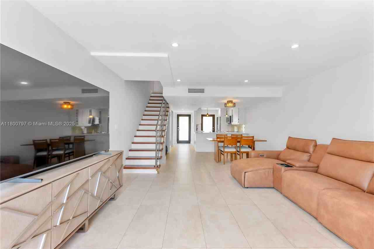 6901 Edgewater Dr #328 - Photo 6 of 8