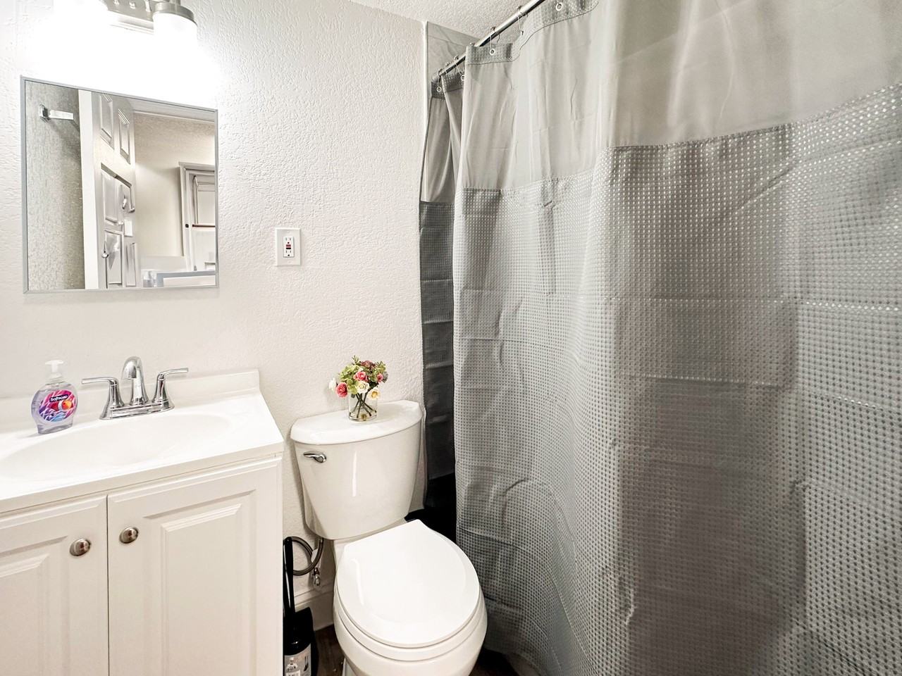 W Cordelia St - Photo 2 of 10