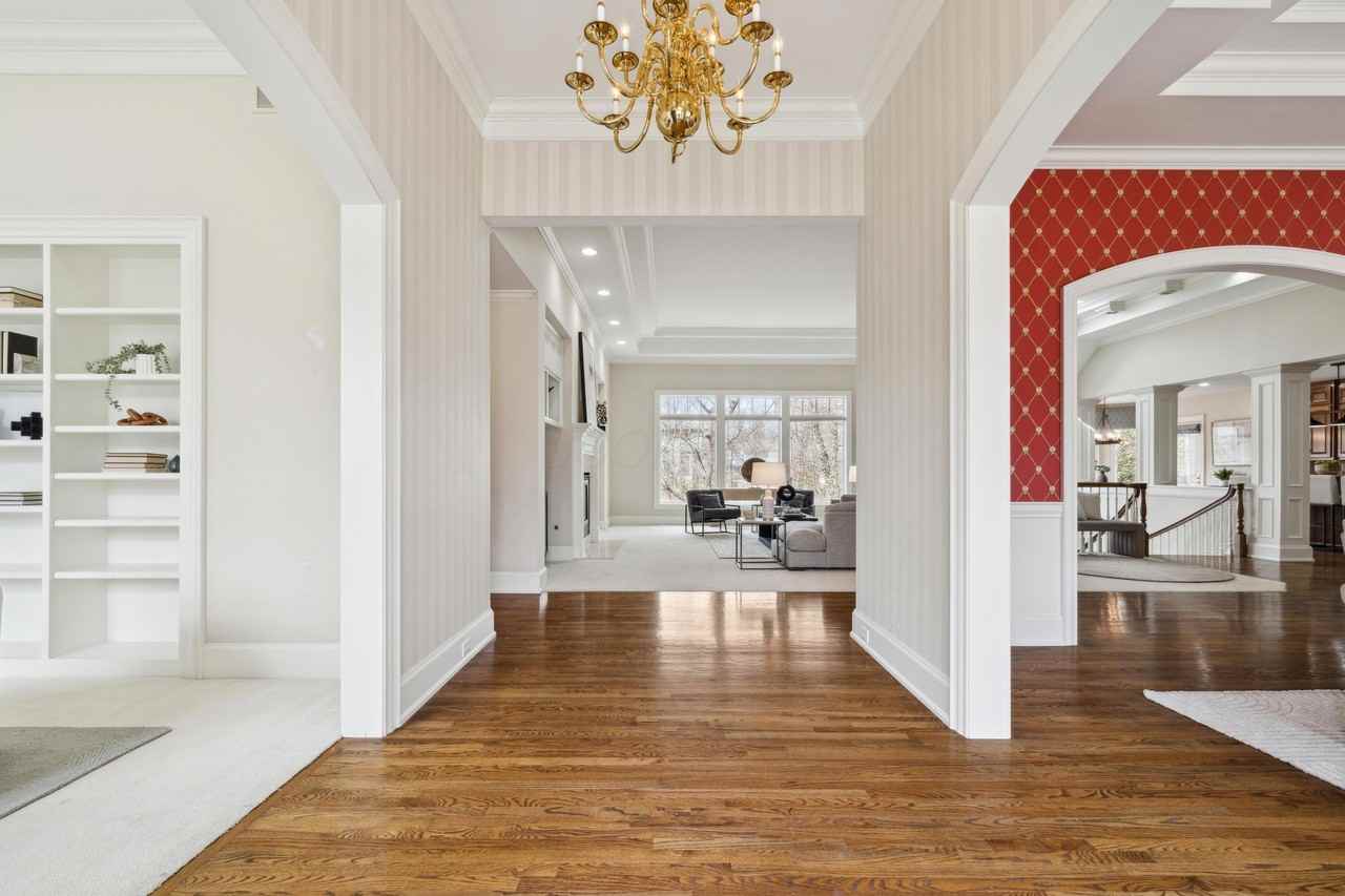 5055 Slate Run Woods Ct - Photo 5 of 50