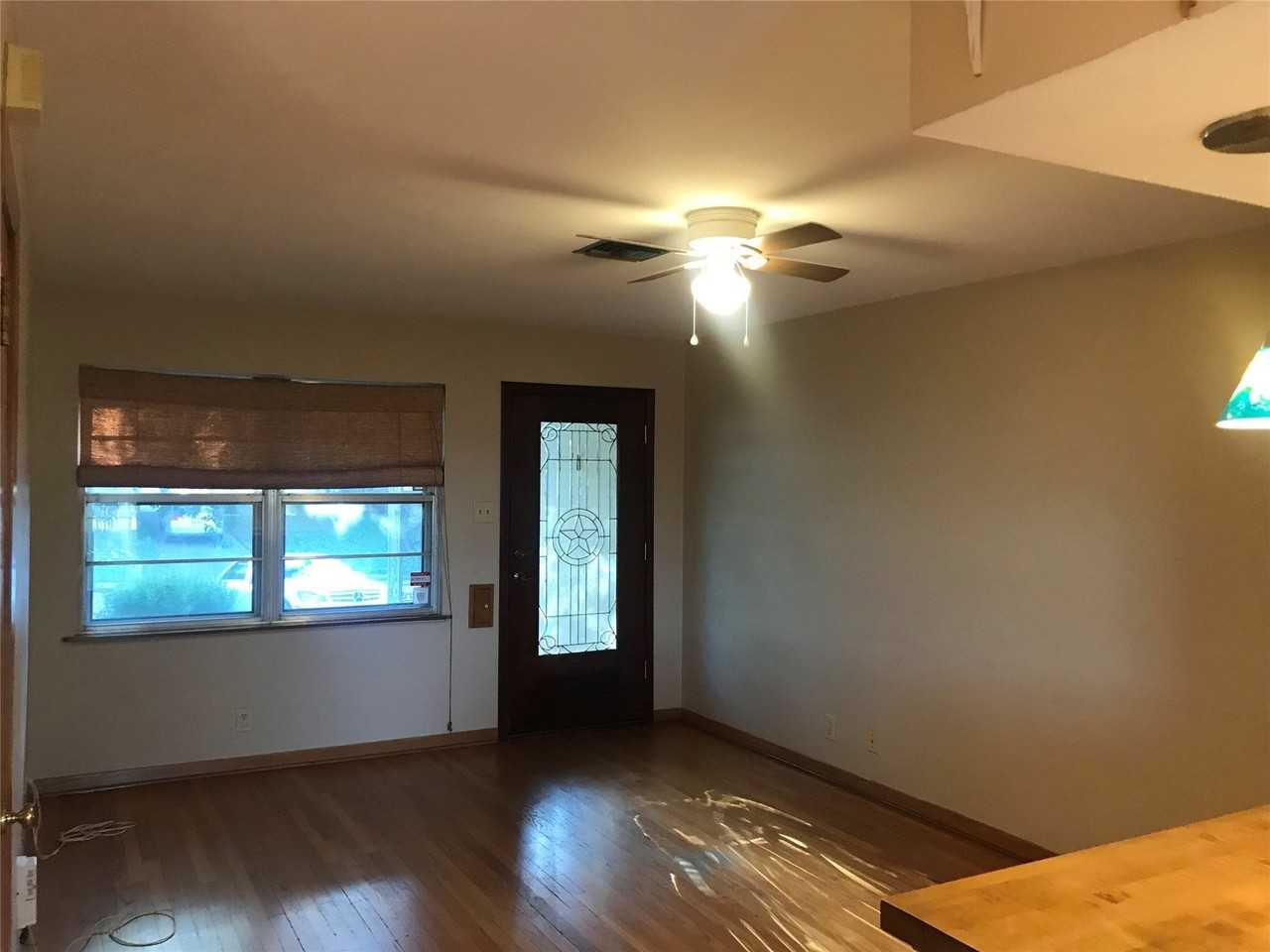 1806 Foxwood Rd - Photo 2 of 15