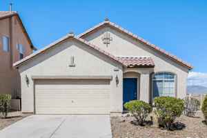 featured image of 1704 Mizzenmast Ave