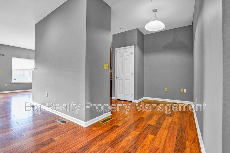 2024 Morgan Hill Dr - Photo 2 of 44