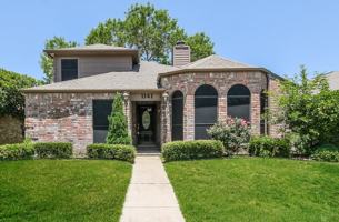 featured image of 1141 Paintbrush St