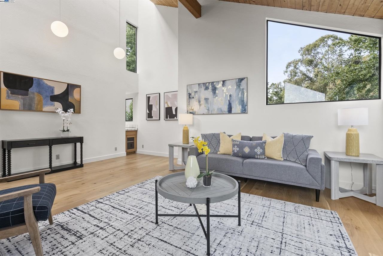 6425 Zinn Dr #6425 - Photo 3 of 42