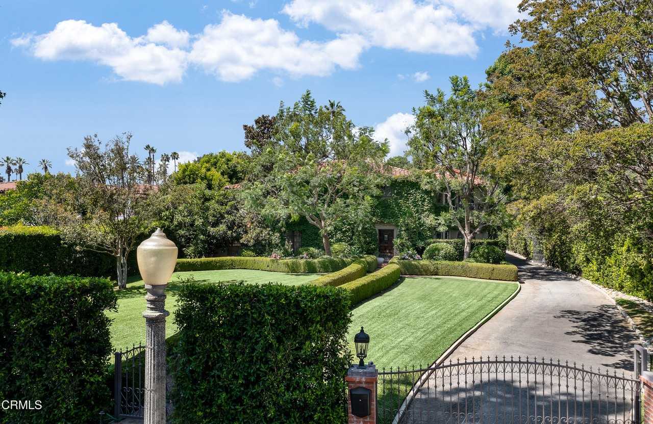 1661 Lombardy Rd #1661 - Photo 2 of 4