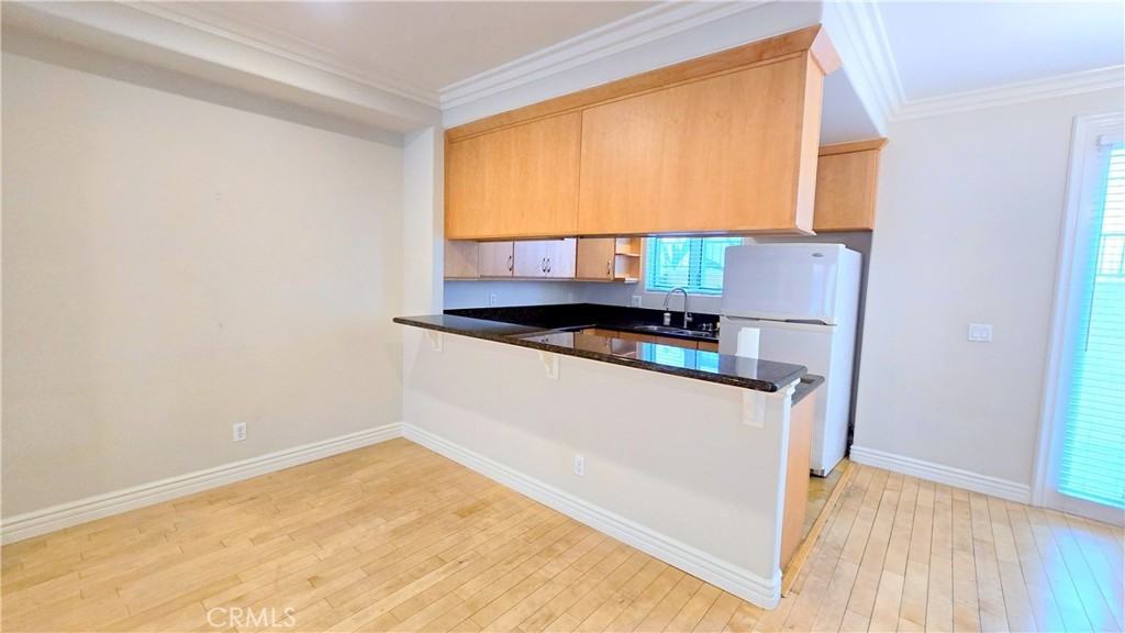 68 N Allen Ave #68-6 - Photo 3 of 24