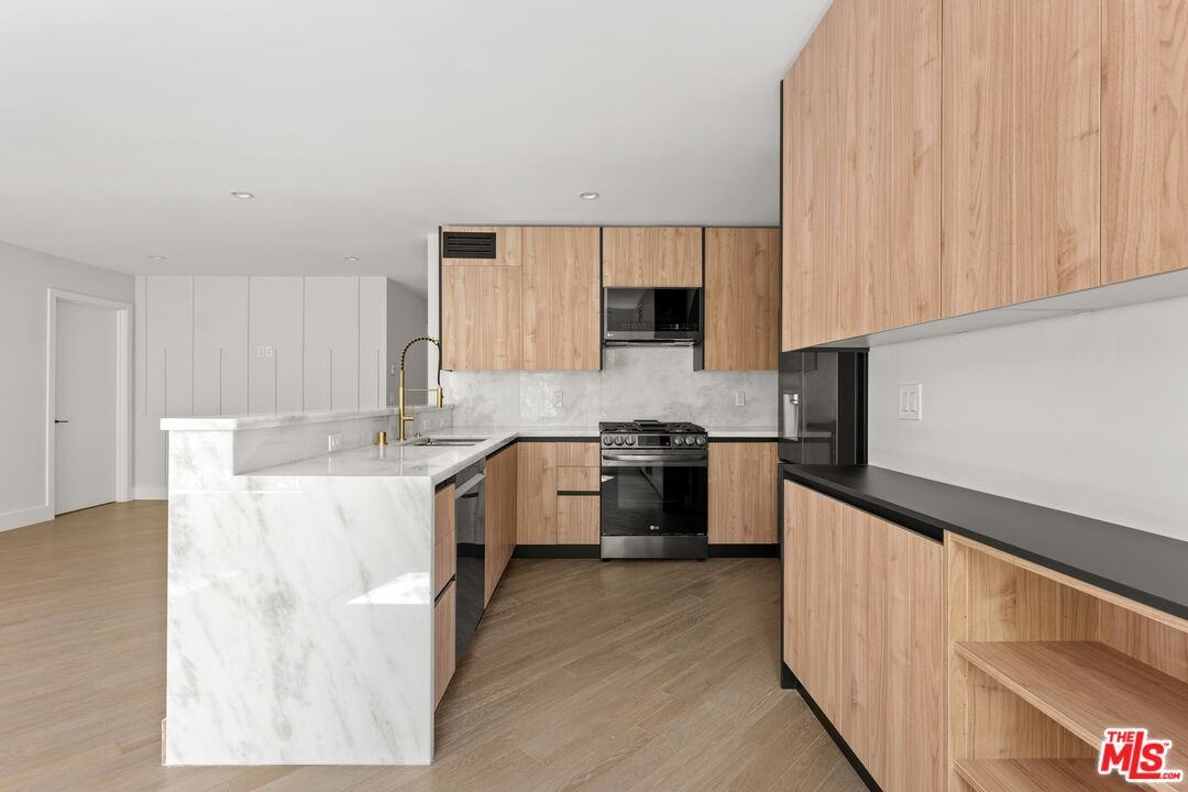 1450 S Crescent Heights Blvd #1450 - Photo 2 of 12