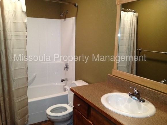 312 Minnesota Ave #211 - Photo 2 of 16