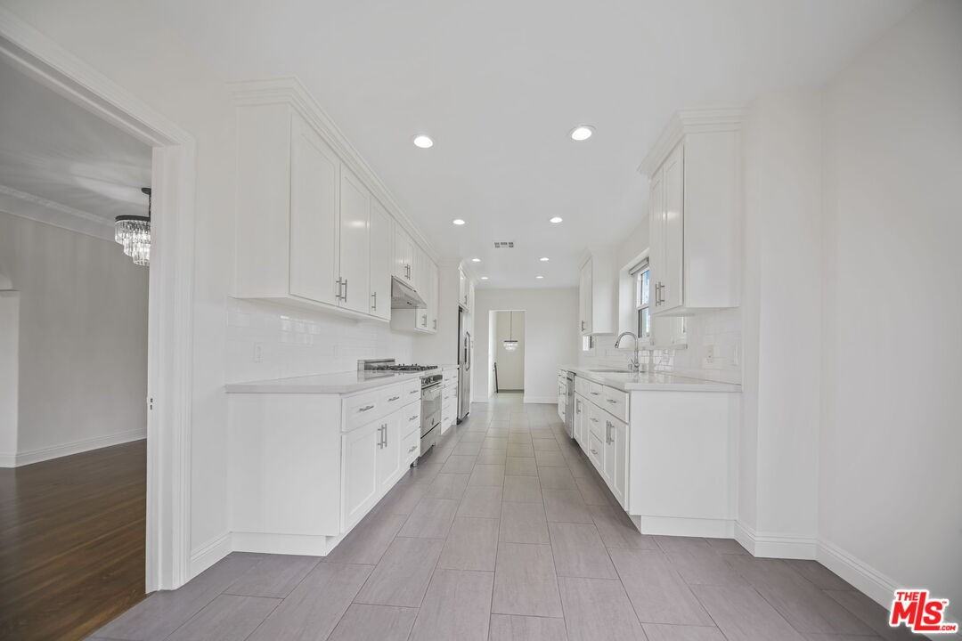 1148 S Stanley Ave #1148 - Photo 3 of 27