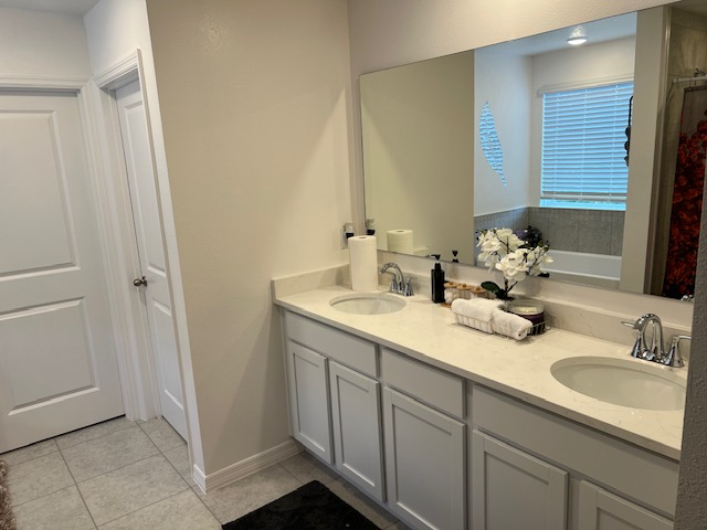 2037 Canton Park Dr - Photo 2 of 6