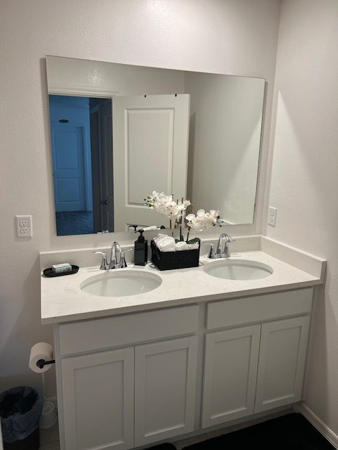 2037 Canton Park Dr - Photo 3 of 6