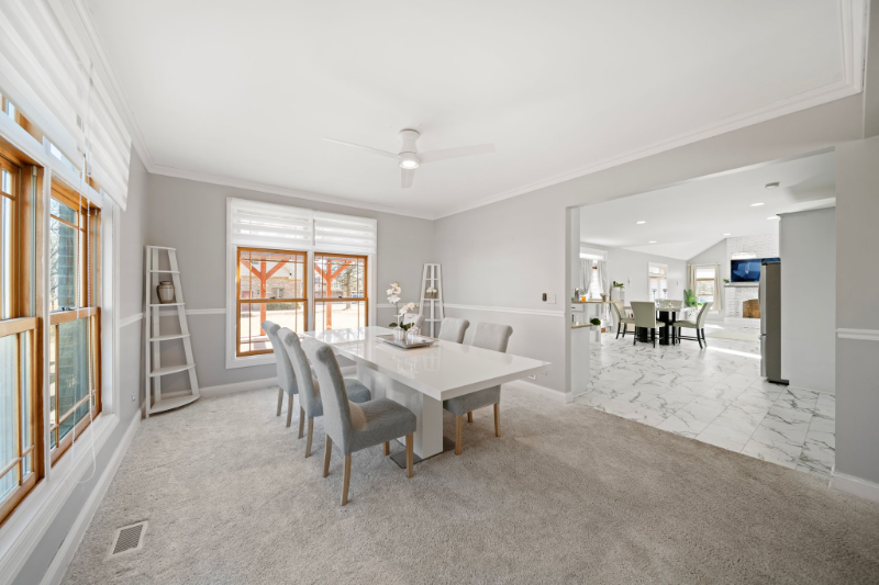 115 E Woodlawn Rd - Photo 3 of 11