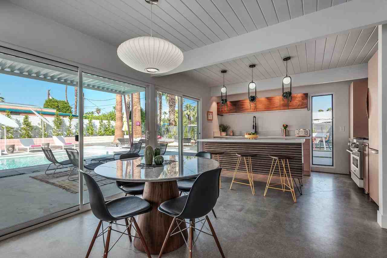 750 E Alexander Way - Photo 3 of 50