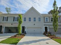 125 Priestwood Ln - Photo 1 of 1