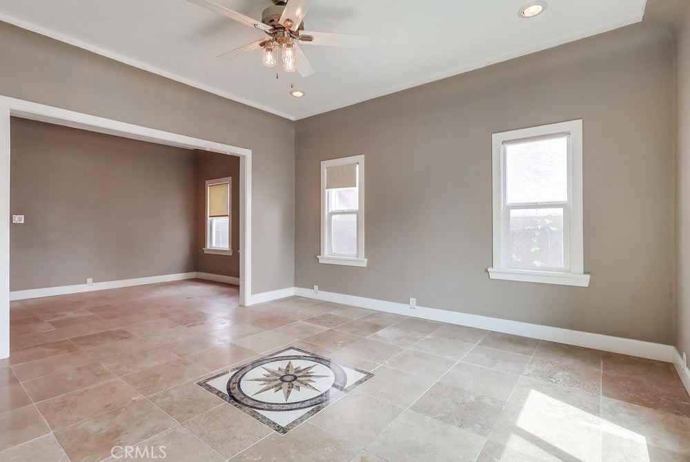 1009 Coronado Ave - Photo 2 of 35