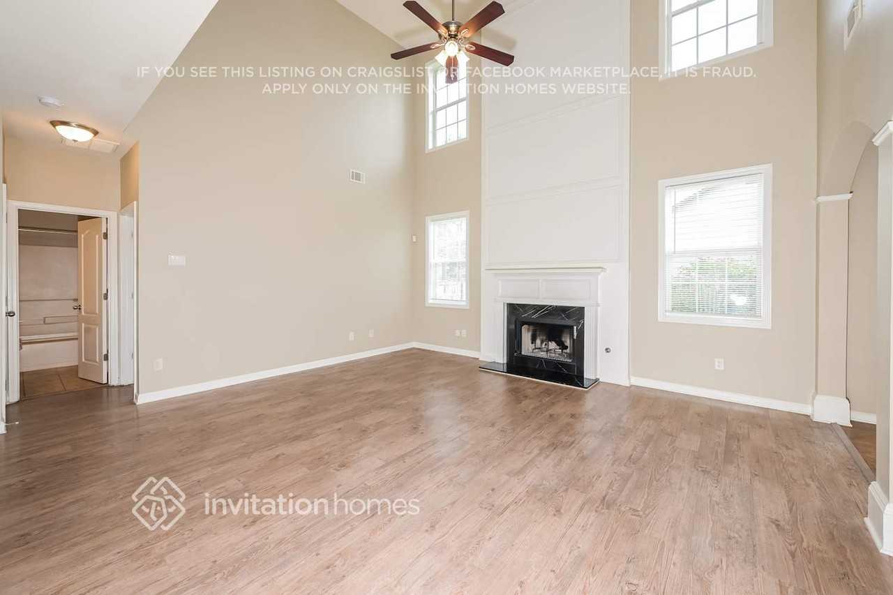 1478 Station Ridge Dr - Photo 4 of 18