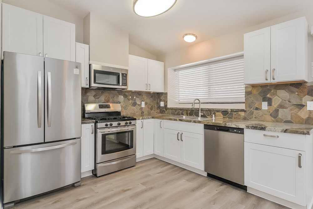 7107 Rhapsody Ln - Photo 7 of 16