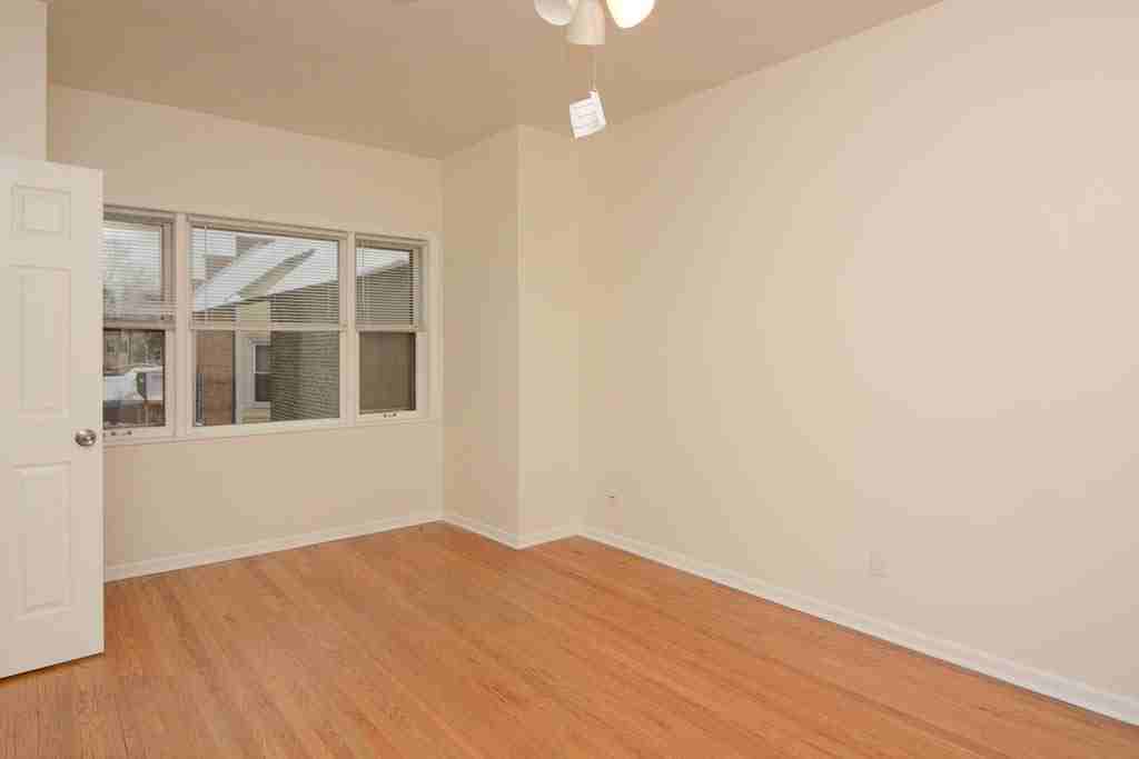 3426 N Lincoln Ave #2 - Photo 6 of 20