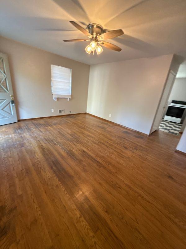 1528 S Vermont Ave - Photo 3 of 7