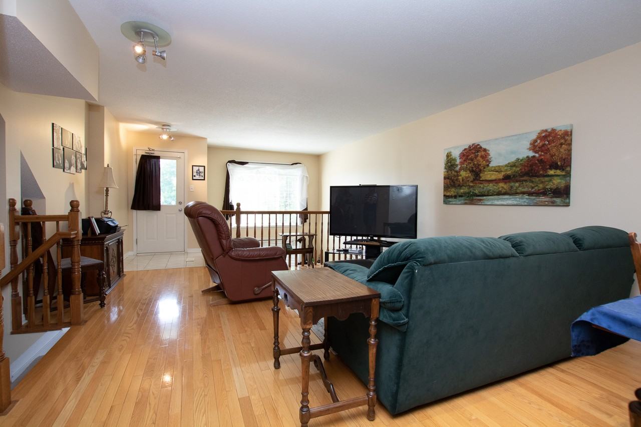 1683 Blohm Drive - Photo 3 of 27