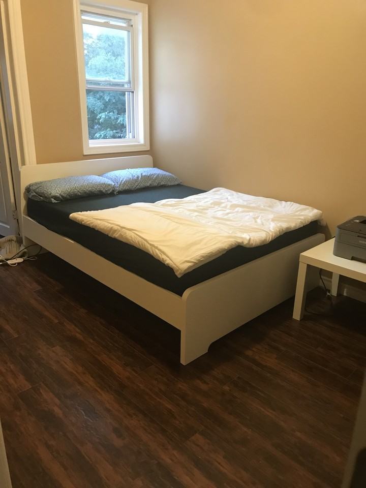 74 Bell Street North - Photo 4 of 11