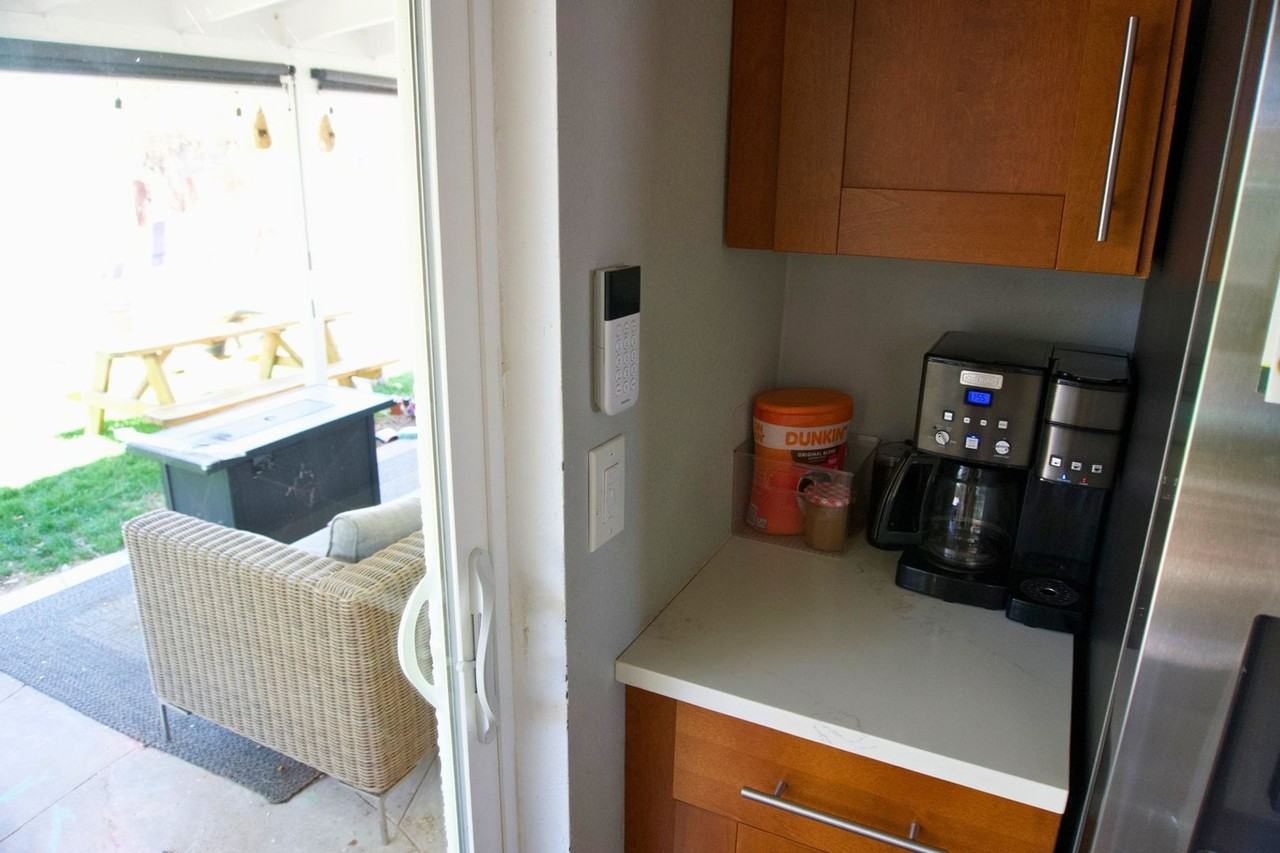2655 Poplar St - Photo 5 of 23
