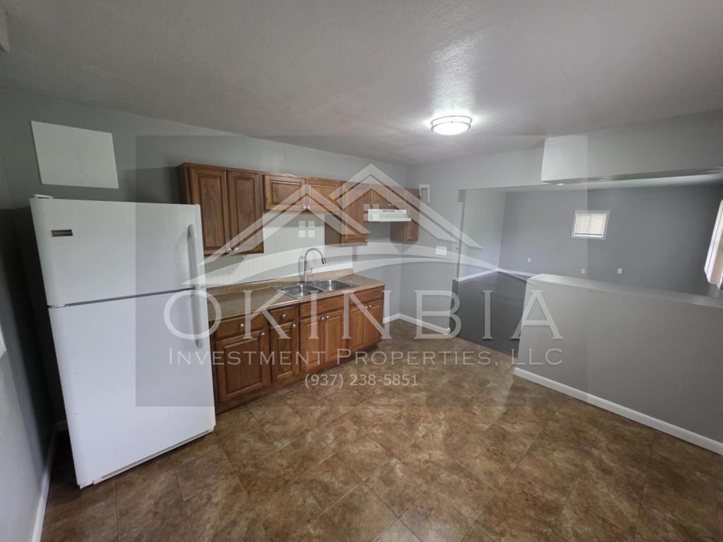 5151 Osceola Dr - Photo 4 of 20