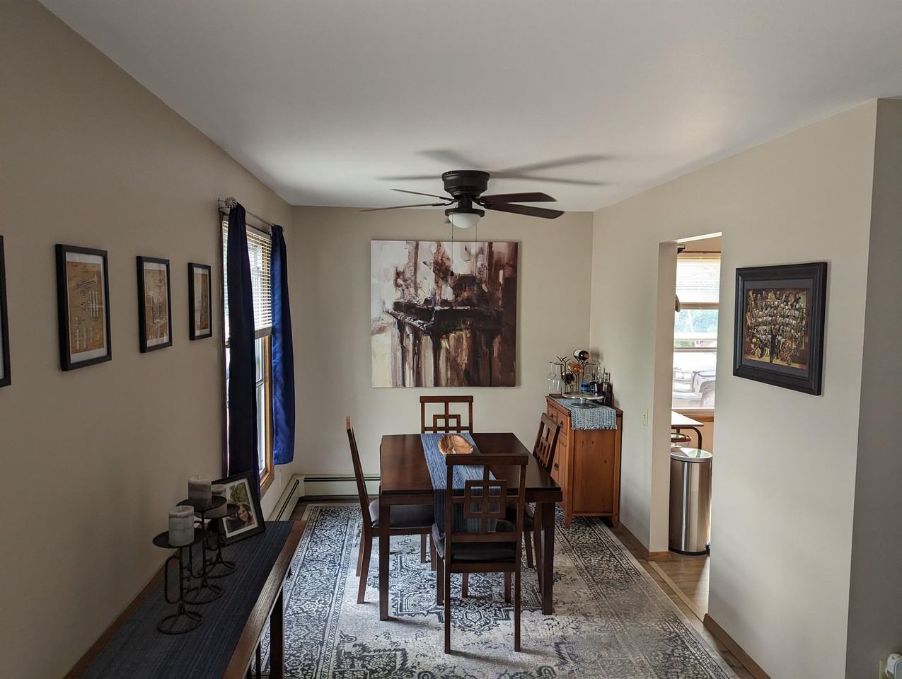 1126 Jefferson St #B - Photo 4 of 11