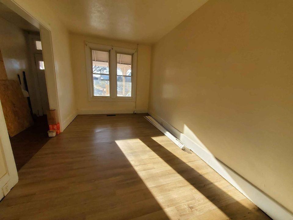 124 S 2nd St - Photo 2 of 6