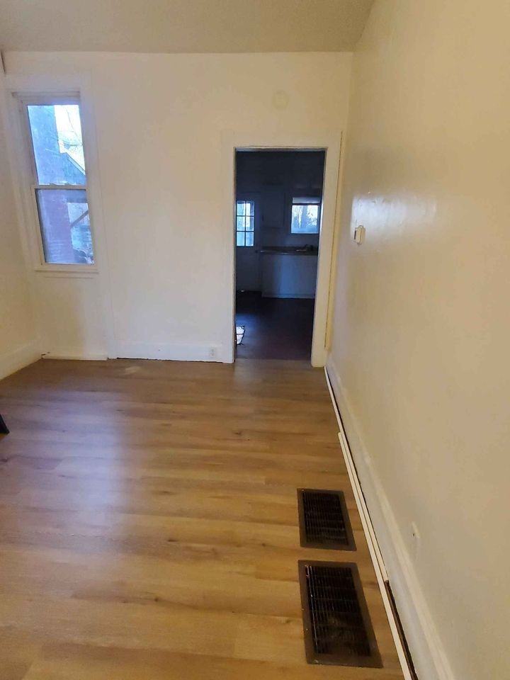 124 S 2nd St - Photo 3 of 6
