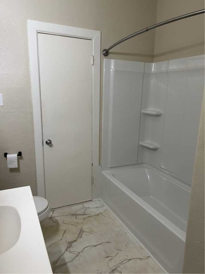 705 N Mill St - Photo 3 of 10