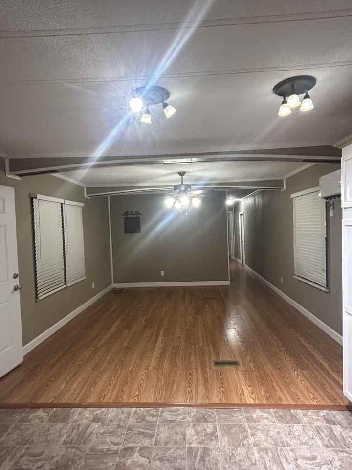 1009 Roma St #NA - Photo 3 of 15