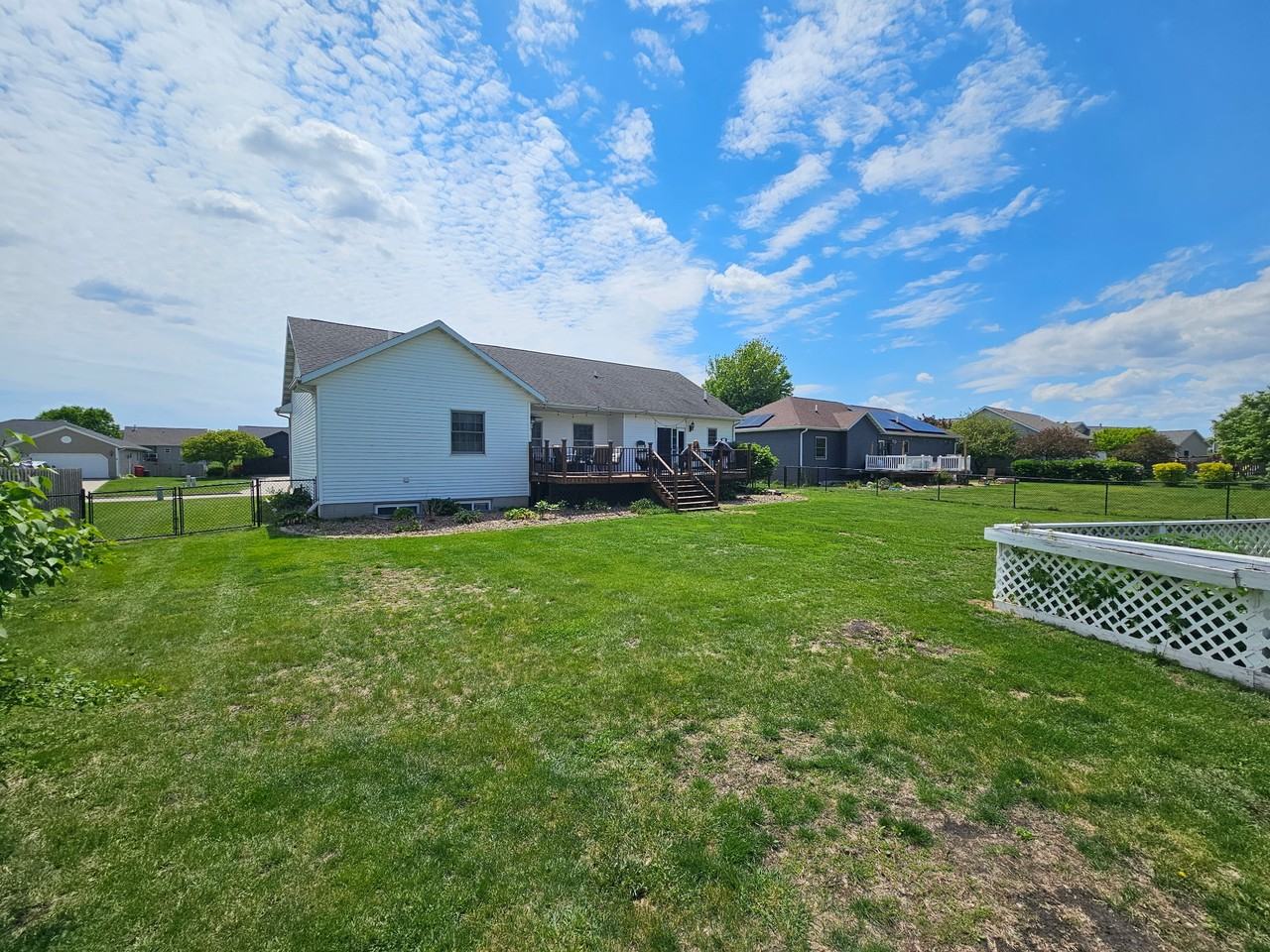 611 8th Ave #NA - Photo 2 of 11