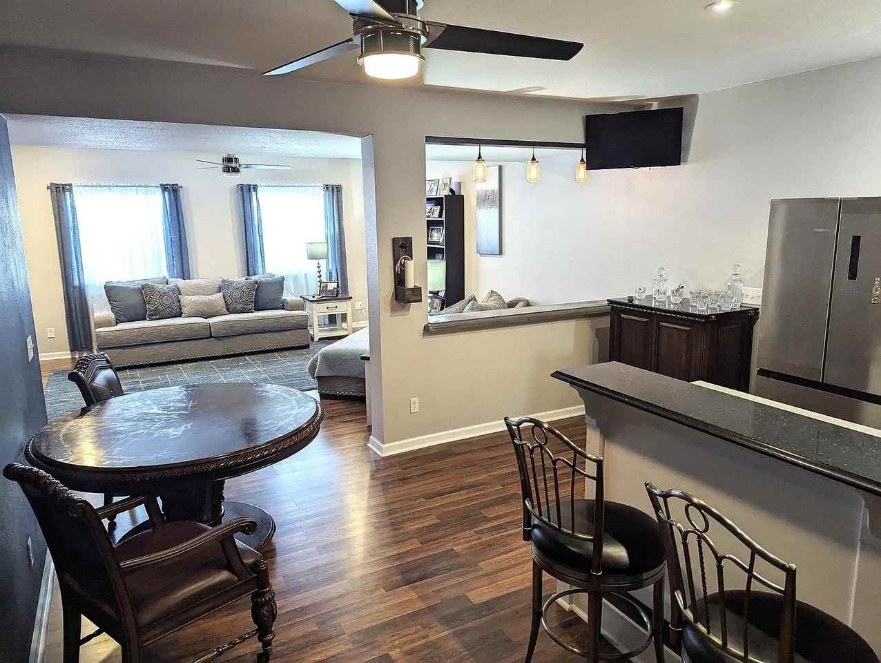 611 8th Ave #NA - Photo 3 of 11