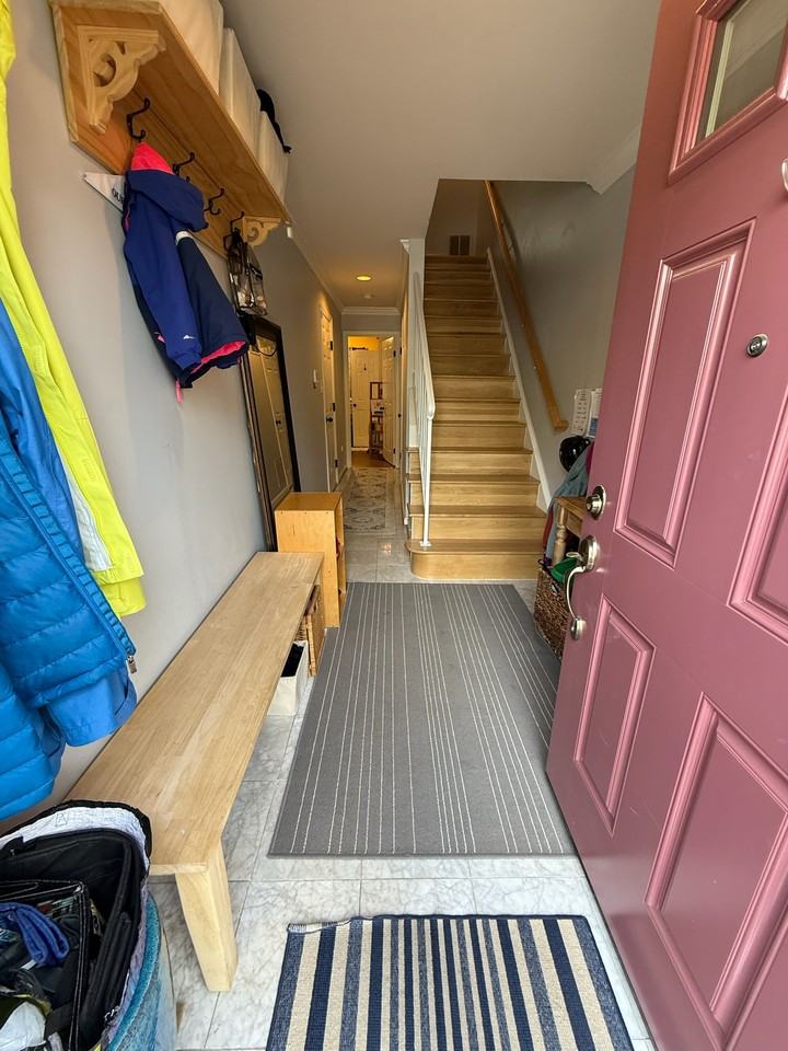 728 W Glebe Rd #728 - Photo 2 of 30