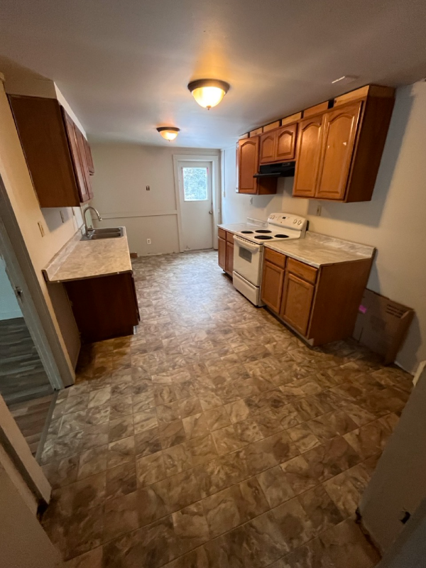 6 E Broadway St #A - Photo 3 of 5