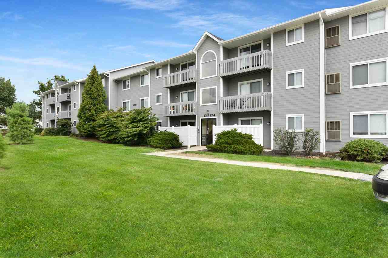 Portage Pointe Apartments - Photo 6 of 41
