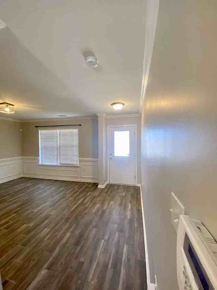 1239 Farm Branch Dr Sw - Photo 3 of 27