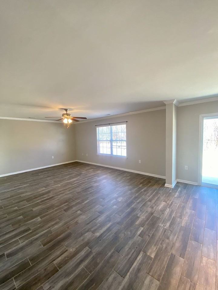 1239 Farm Branch Dr Sw - Photo 6 of 27