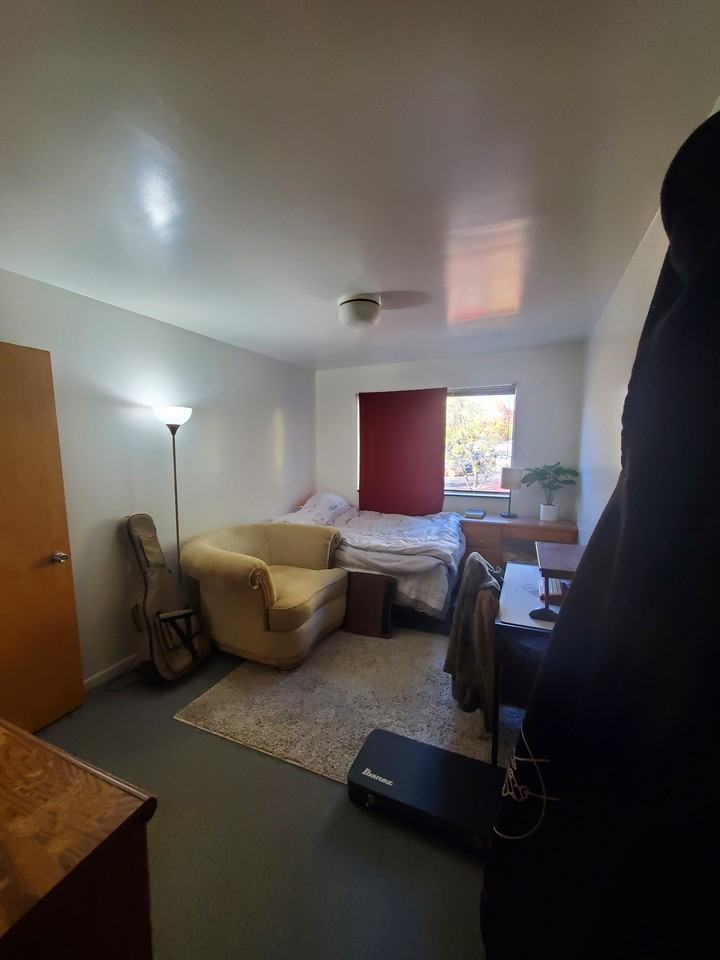 204 Miller St - Photo 3 of 7