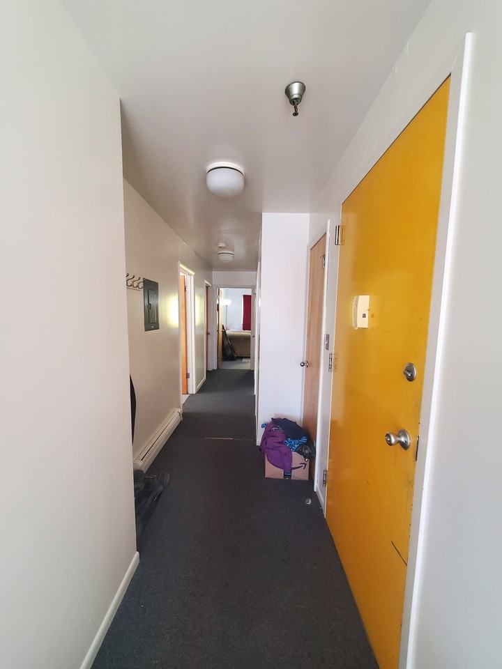 204 Miller St - Photo 6 of 7