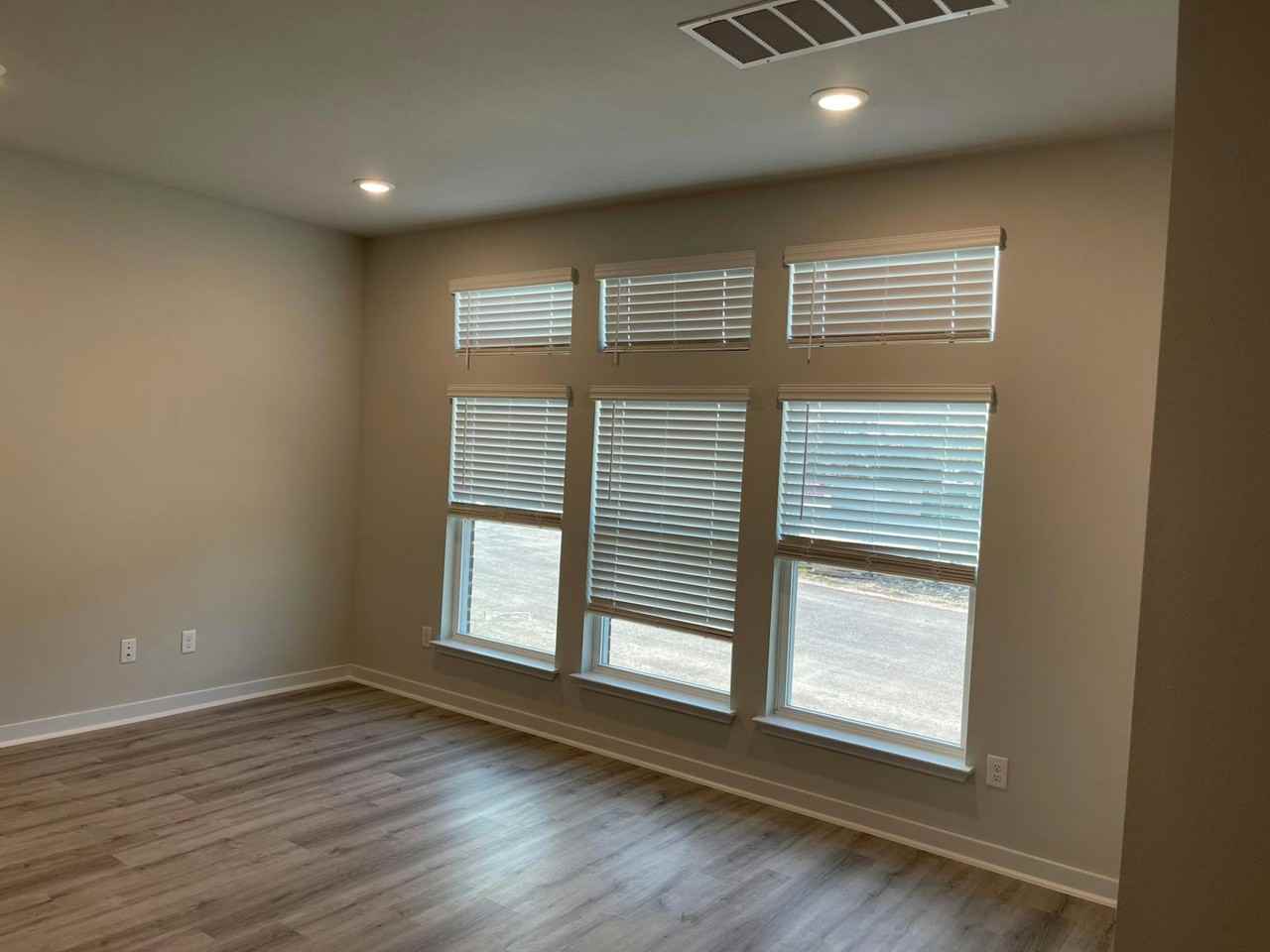 605 West South Street, Unit 122 - Photo 4 of 14