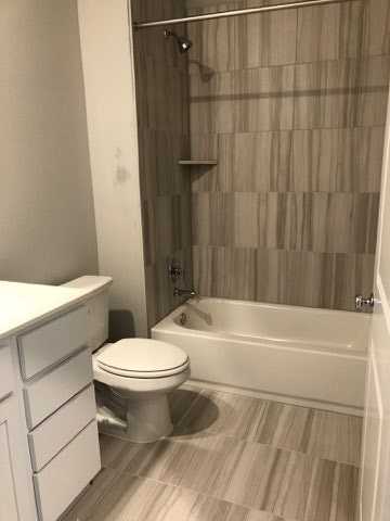 605 West South Street, Unit 122 - Photo 7 of 14