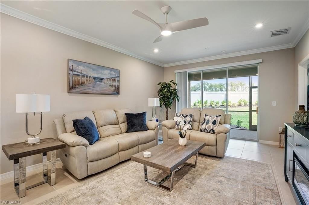 11790 Venetian Lagoon Dr #104 - Photo 4 of 50