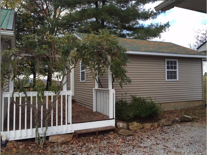 5609 Brights Pike - Photo 2 of 8