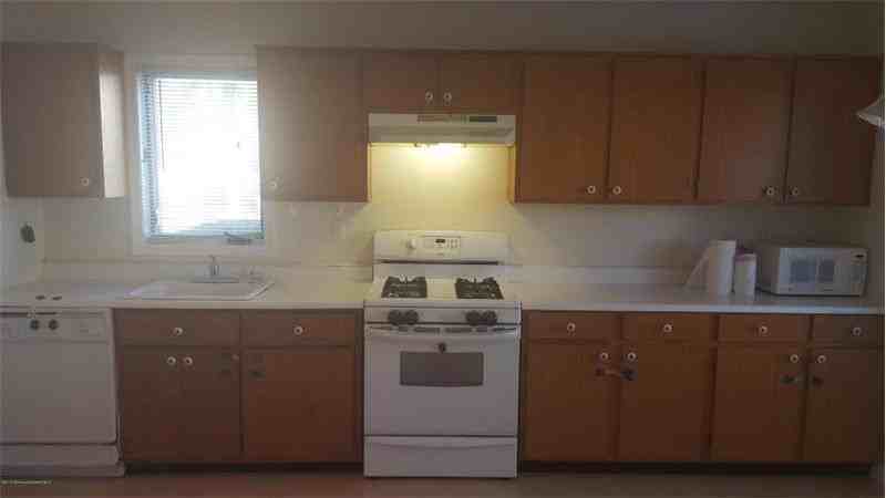 121 Tangerine Dr - Photo 2 of 7