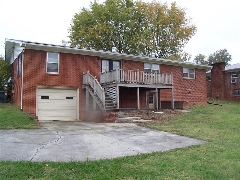 1515 Meadow Ln Cir - Photo 2 of 4