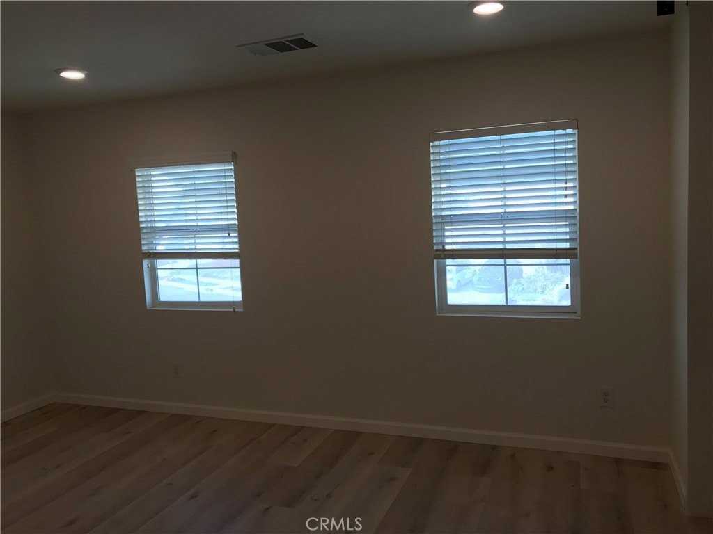 12045 12045 unit 5 tributary way unit 5 - Photo 4 of 10