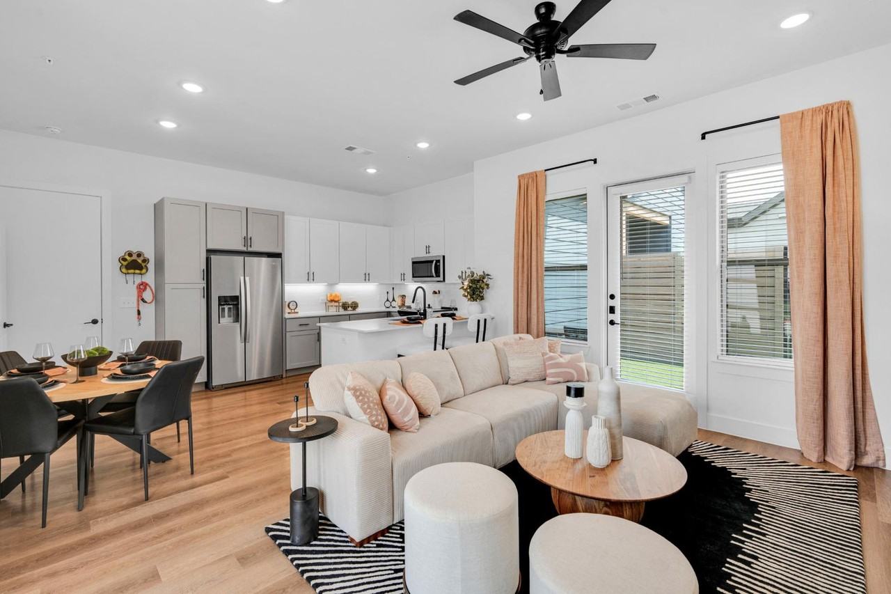 803 Bernard Street - Photo 2 of 8